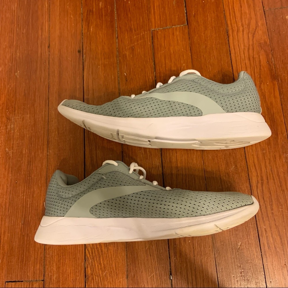 Women's Gray Fabric Comfort Lace Sneakers
